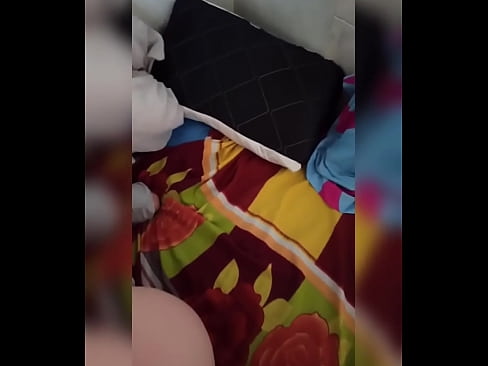 ❤️ Minu toakaaslane jääb üksi koju, sest tema abikaasa läheb puhkusele ja ma kasutan võimalust teda nussida ja täita tema perse piimaga ❤️ Pornovideo at et.onetubes.top ❤